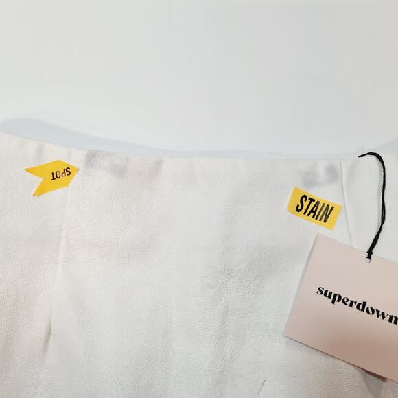 Superdown Trinity Faux Leather Skirt in White XS - Picture 11 of 12